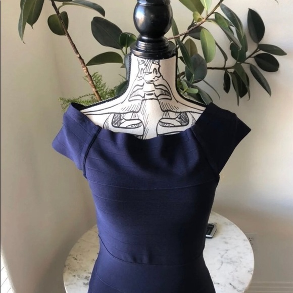 CLAUDIE BANDAGE DRESS - Picture 5 of 6